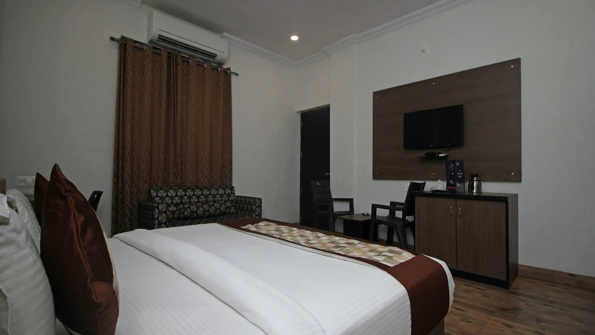 Oyo 3482 Hotel Mannat Udaipur